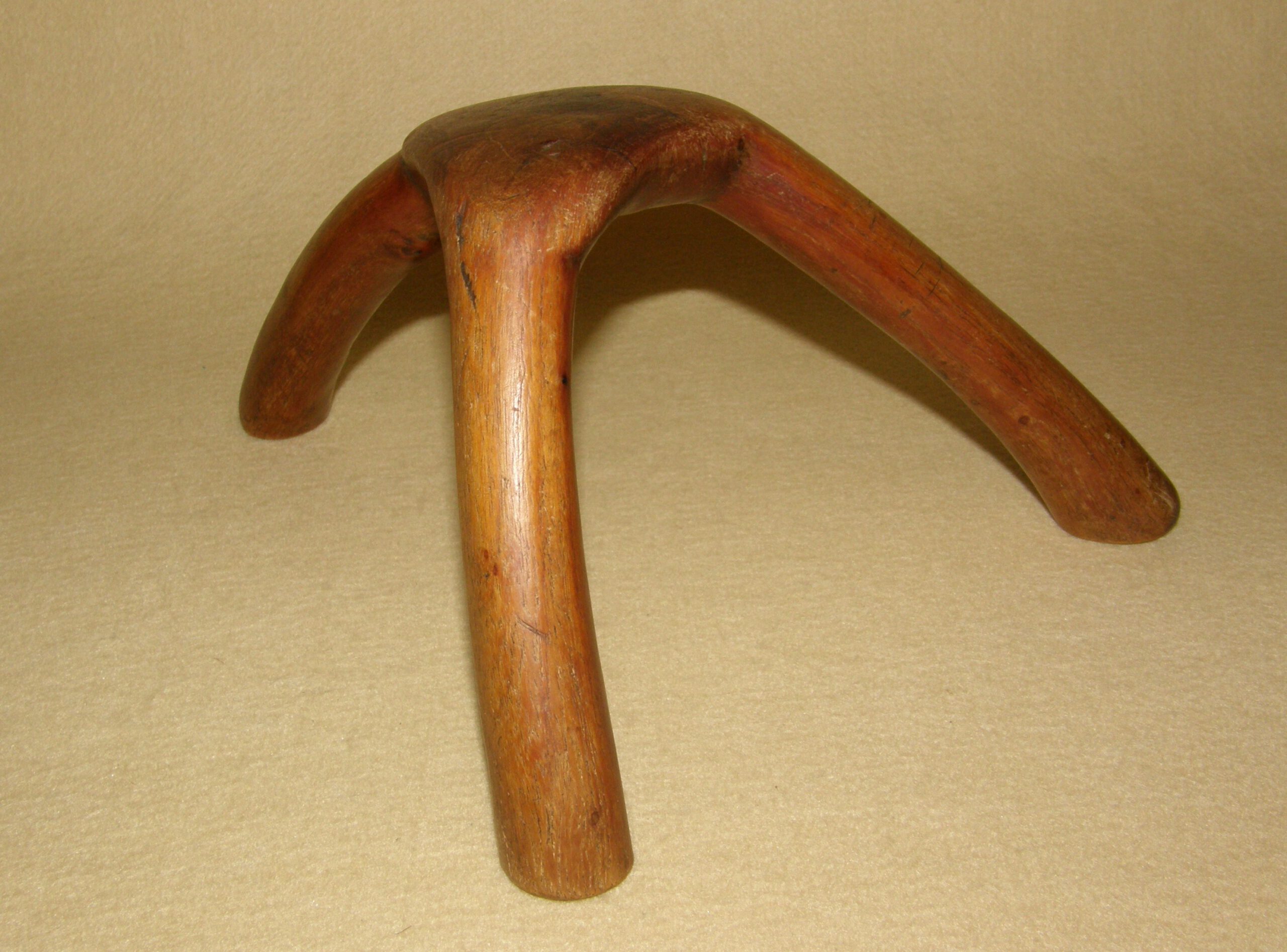 KARAPOKOT 27